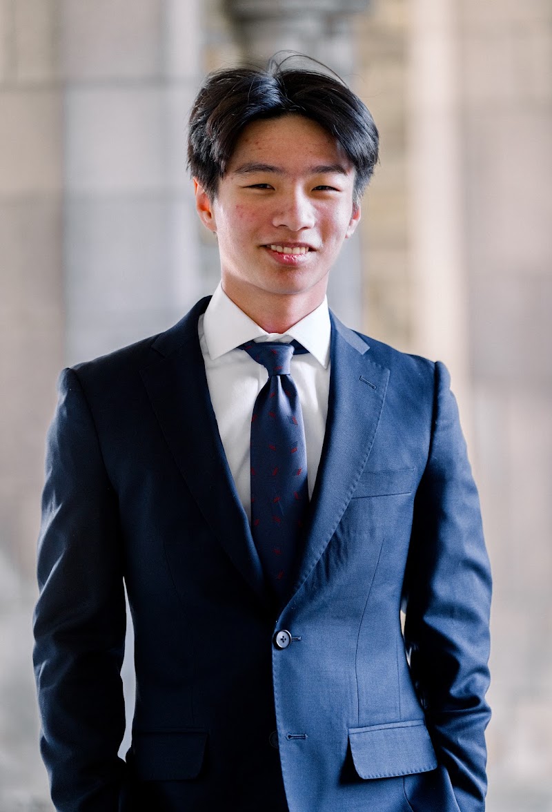 Portrait of Dennis Lu